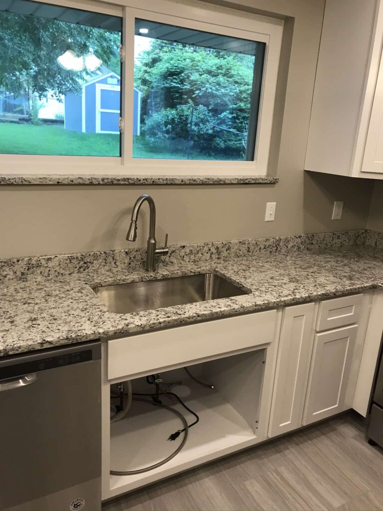 Ashen White Granite Stl, MO 63119